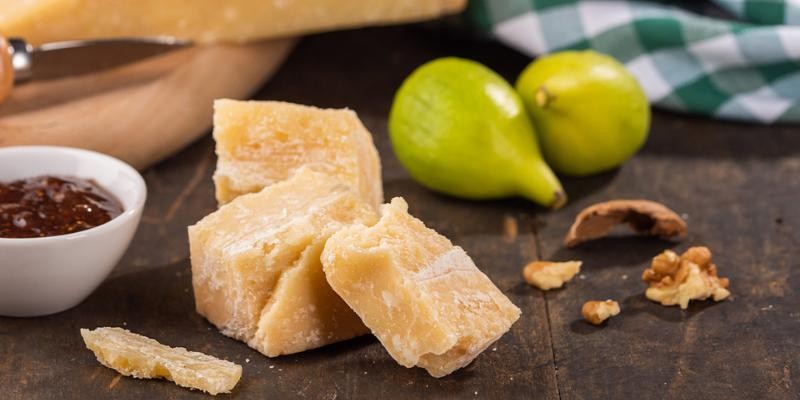 I 4 formaggi perfetti per la pizza: la guida definitiva